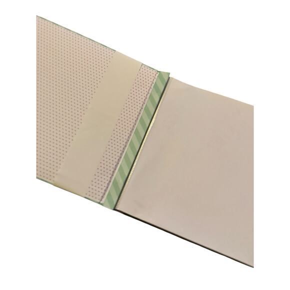 Dog-Themed Scrapbook Album 12x12 Gold Foil Puppy “Love” Design 30 Pages New - Picture 4 of 5